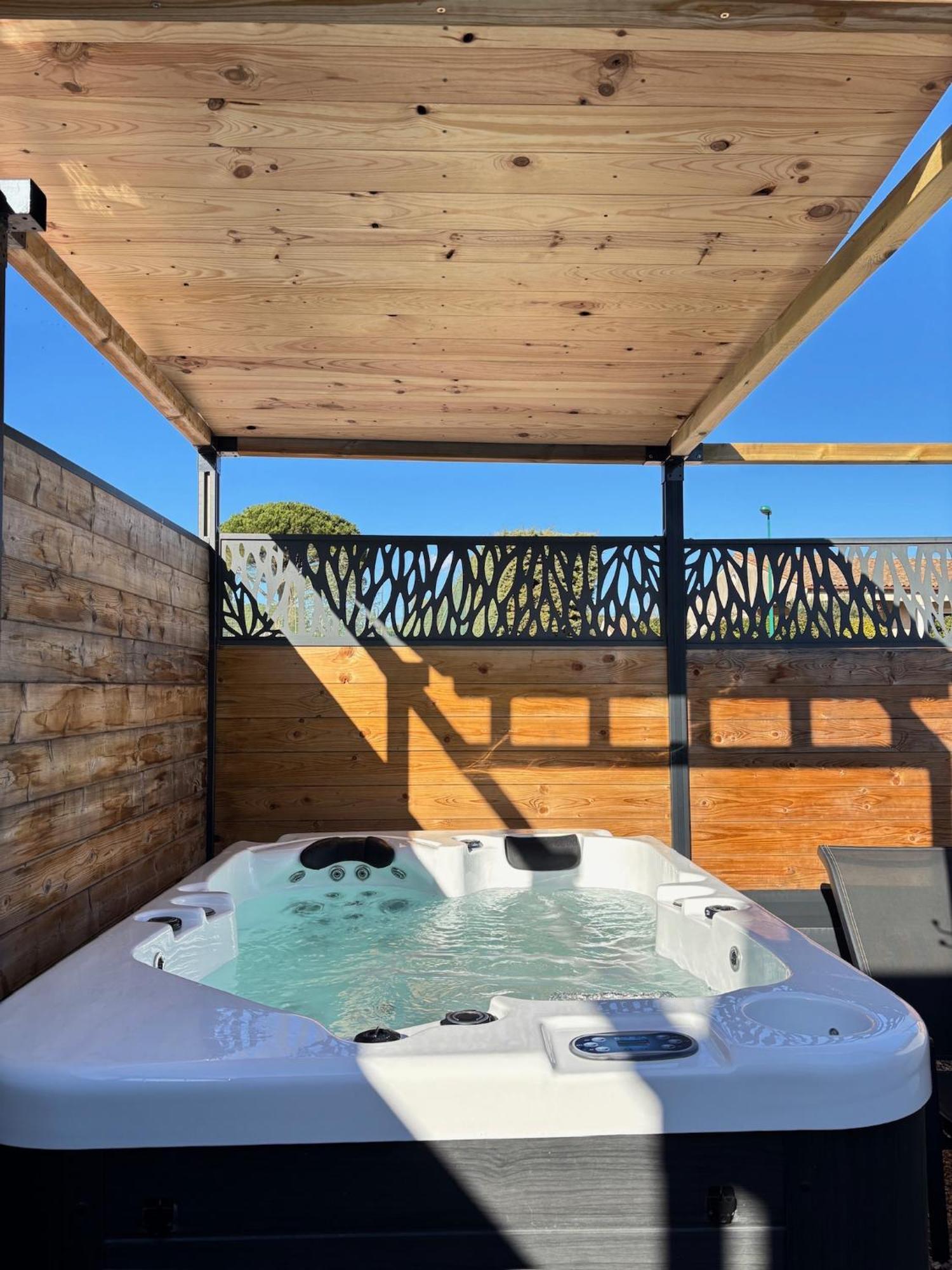 & Le Villemachois - 4 Etoiles - Jacuzzi Couvert - Calme Et Independant - Clim - Parking - 5 Min Carcassonne Holiday home *